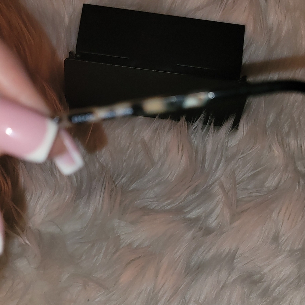 Escada frames - Picture 2 of 4